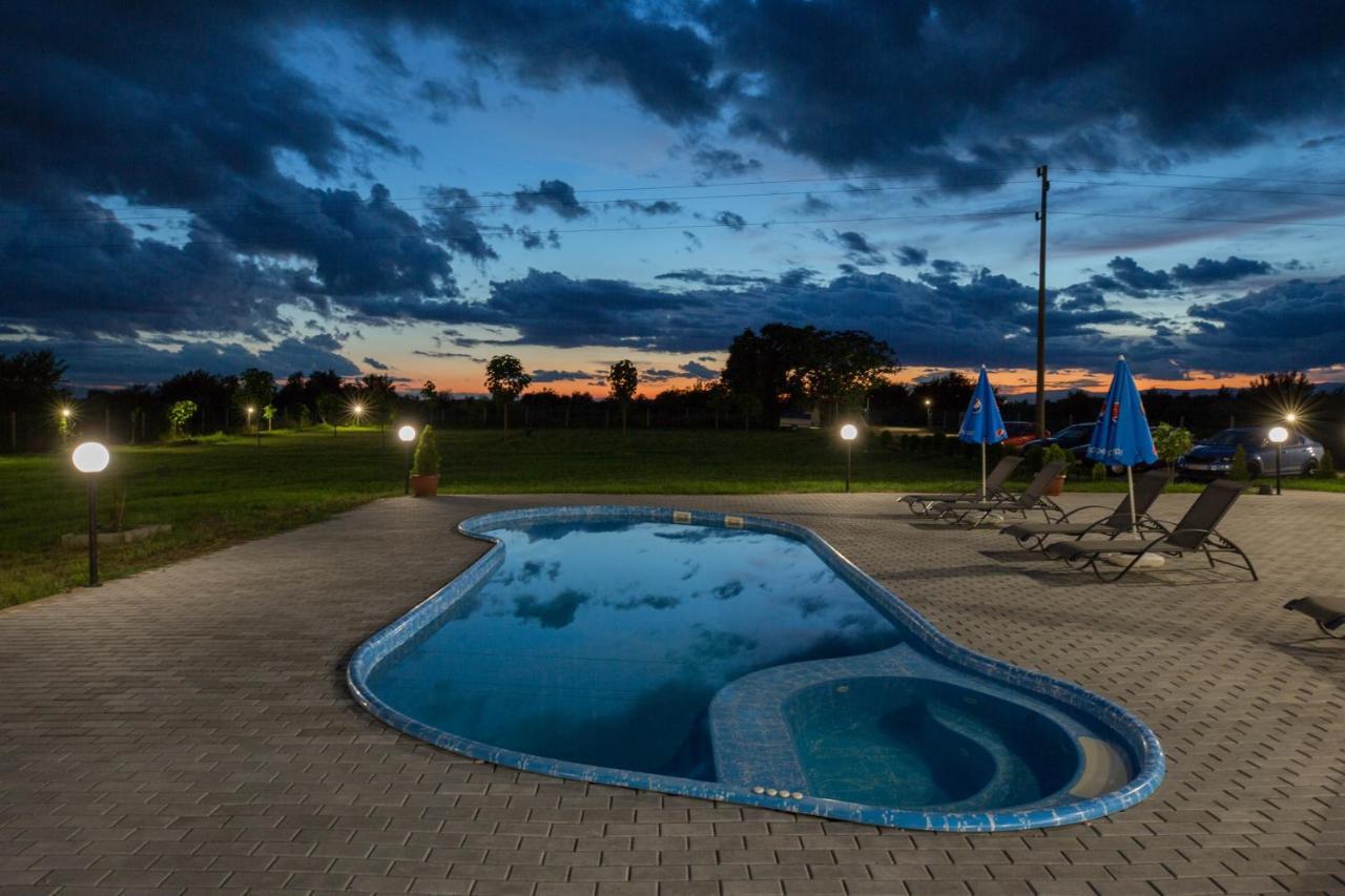 Hotel Sunrise Kalekovets Bagian luar foto